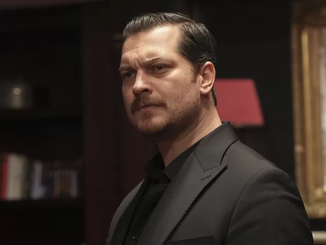 Çağatay Ulusoy'la Ekranı Paylaşma Fırsatı: Yeni Proje Oyuncu Kadrosu Açıklandı!
