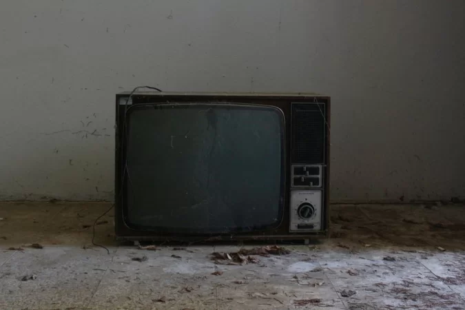 Televizyon Ekranlarının Yeni Gözdesi: 'Daha 17' İzlenme Rekorlarıyla Zirveye Tırmanıyor!