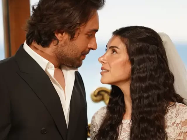 Yeni Yıldızlar Sahneye! Dizi Dünyasında Fırsat Kapısı Açıldı